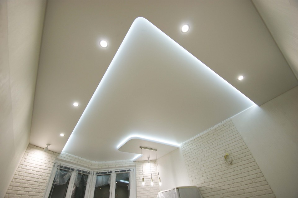 Заказать парящие натяжные потолки в г. Борисоглебск